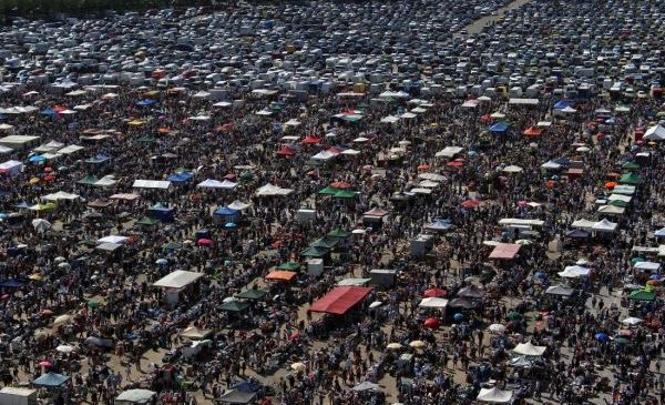 Огромный блошиный рынок в Мюнхене (Riesenflohmarkt)