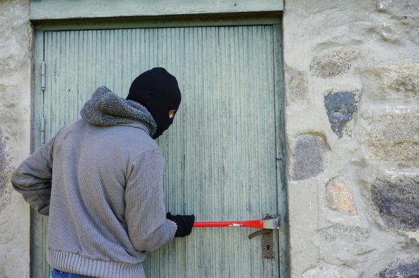 В Германии нигде не безопасно: грабители вломились в дом вице-канцлера