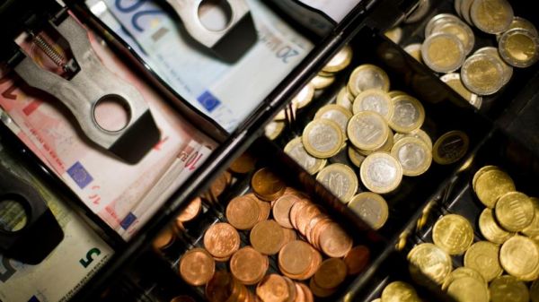 Деньги как переносчики коронавируса: что следует знать немцам