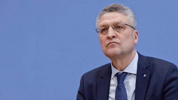Количество инфицированных коронавирусом в Германии превысило 10 000 человек