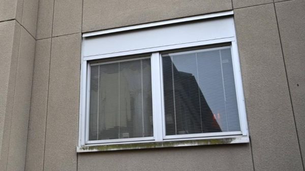 Мать посадила сына под замок на 28 лет: в седьмом классе он последний раз выходил на улицу