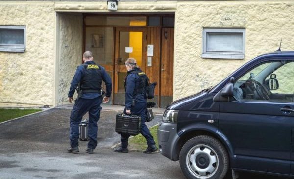 Мать посадила сына под замок на 28 лет: в седьмом классе он последний раз выходил на улицу