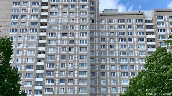 Российские немцы и прививки от ковида: страх, сплетни и семинары о фейках