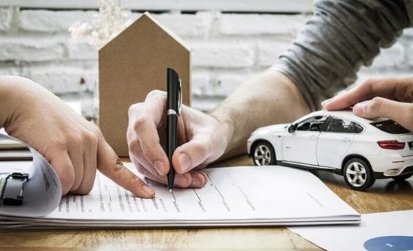 Продажи новых автомобилей в Германии снизились на 60%