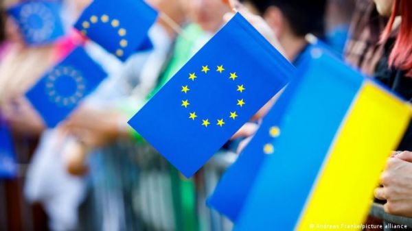 Киев в восторге: Украина — кандидат на вступление в ЕС