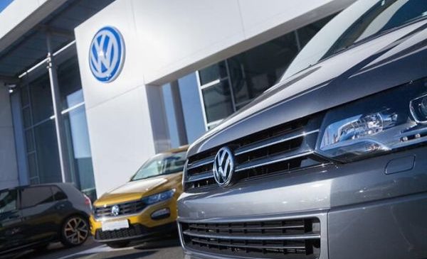 VW отзывает все автомобили Golf 8