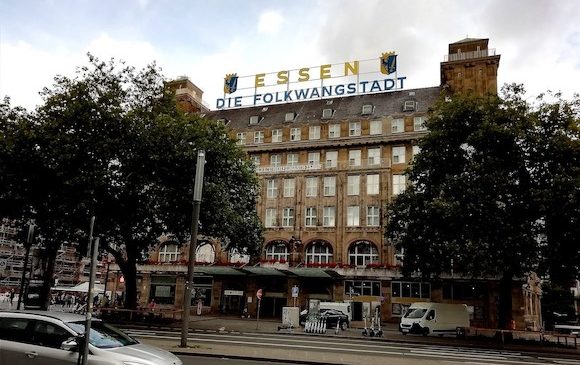 Эссен = «EINKAUFSSTADT»?
