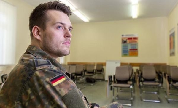 Штайнмайер считает целесообразным введение обязательного «социального» периода