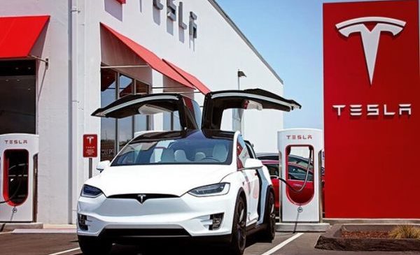 Tesla: новые тенденции или шаг назад