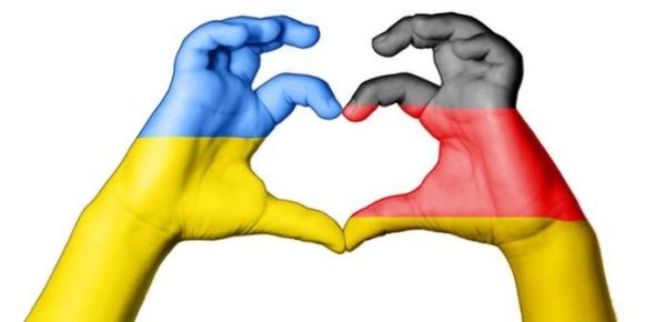 Премию Карла Великого получат Украина и Зеленский