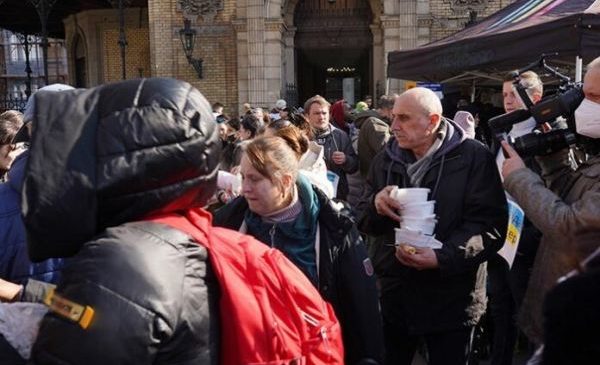 Гессен передал поступления из федерального бюджета муниципалитетам на помощь беженцам