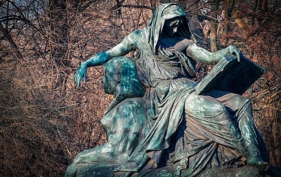 Демонтированные скульптуры – «закрома» исторической памяти…