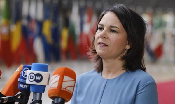 Бербок прибыла с визитом в Монголию