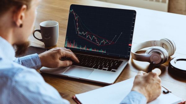 ADE Group отзывы: идеальный брокер?