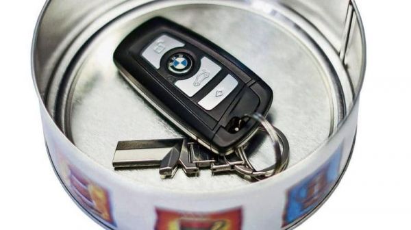 Жестяная банка защитит автомобиль от угона
