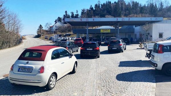 Пока цены на топливо растут, эта заправка делает скидки